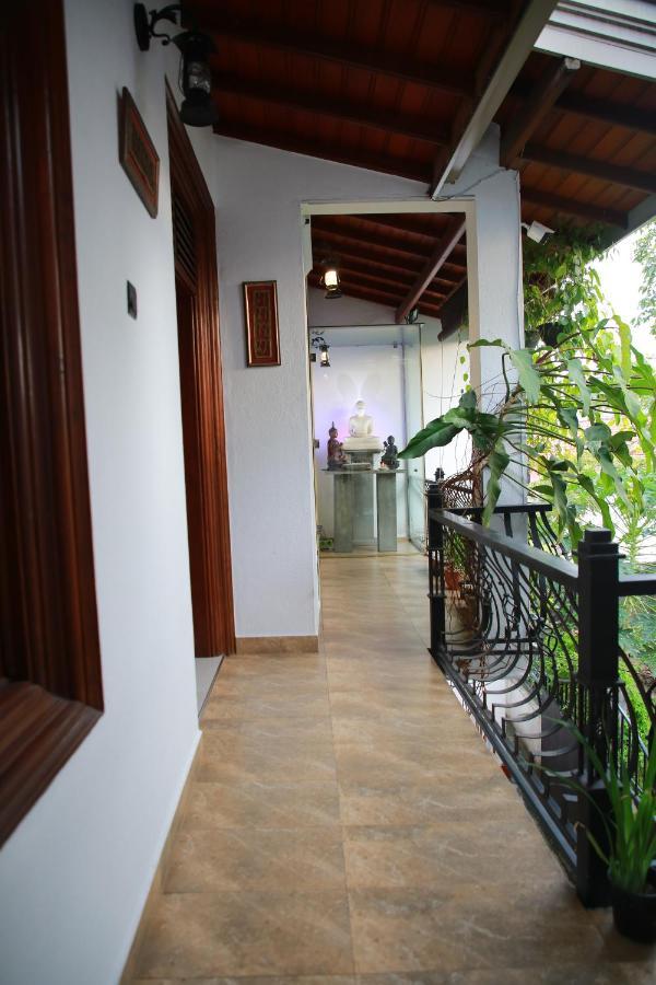 Colombo Orchid Villa Екстериор снимка